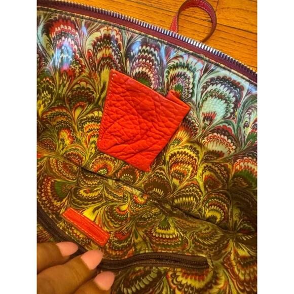 AS IS DOONEY AND BOURKE MADELINE PEBBLE LEATHER ZIP AROUND TOTE BAG (pu1100 - Picture 8 of 10